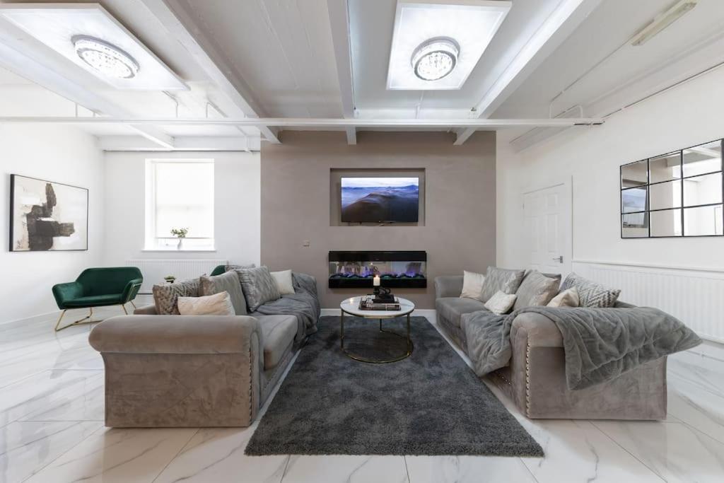 Luxury, Open Plan Apartment 브래드퍼드 외부 사진