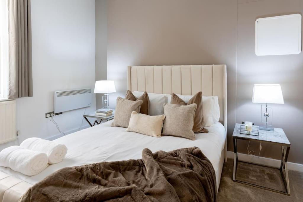 Luxury, Open Plan Apartment 브래드퍼드 외부 사진
